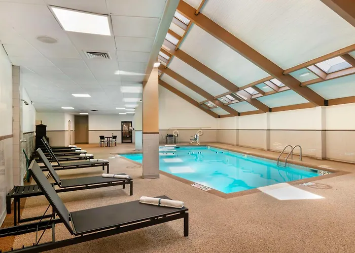 Best Western Plus Kansas City Sports Complex Hotel