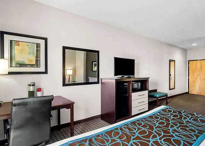 Best Western Plus - Magee Inn & Suites