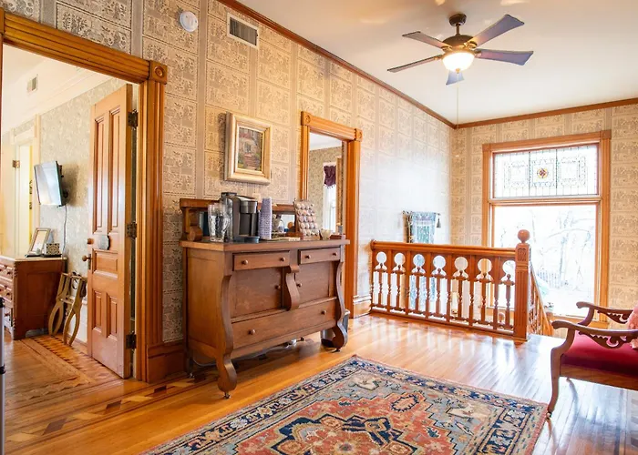 Aurora Staples Inn Stillwater