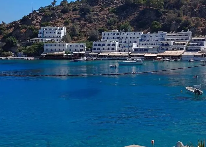 Loutro Hotels