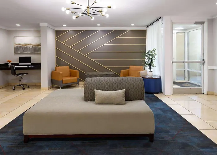 Days Inn By Wyndham Florence Near Civic Center