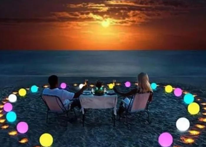 New 2026-Ocean Sands Beach Boutique Inn-Sauna And Salt-Mineral Pool -Free Beach Bikes And Famous Beach- Fresh Baked Cookies And Popcorn - Bathrobes And Sunscreen In All Rooms-Ultra Sparkling-Free Laundry- 4 Grand Black Beds-Call Now & Save-1-252-Aha-