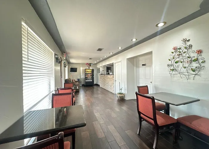 Loyalty Inn Gainesville