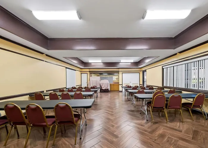 Quality Inn & Suites Fayetteville I-95