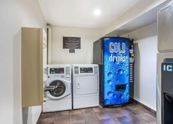 State College Hotels