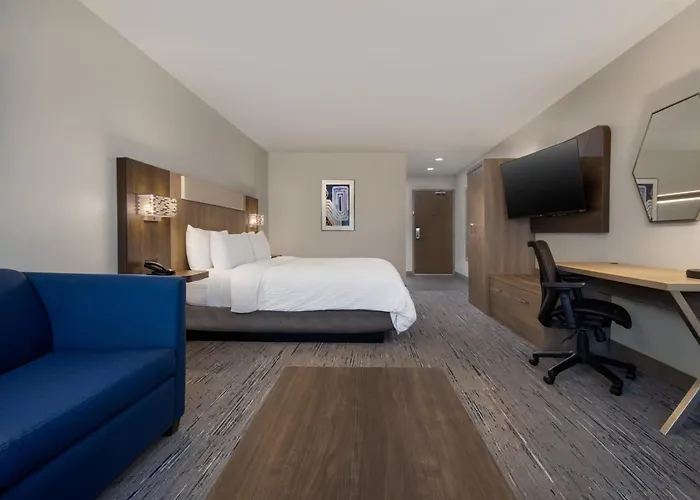 Holiday Inn Express & Suites Muskegon - Grand Haven By Ihg