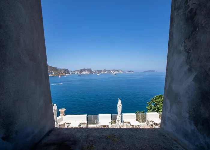 Hotel Torre Dei Borboni Ponza