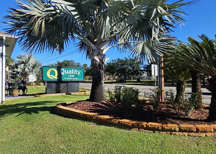 Quality Inn Near Blue Spring Orange City