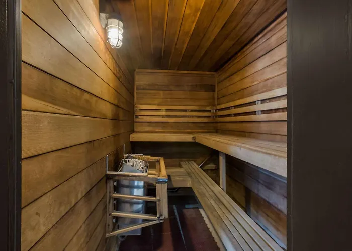 Hotel 28 Boise Airport, An Ascend Collection Hotel