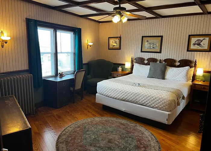 Historic Hotel Nichols South Haven