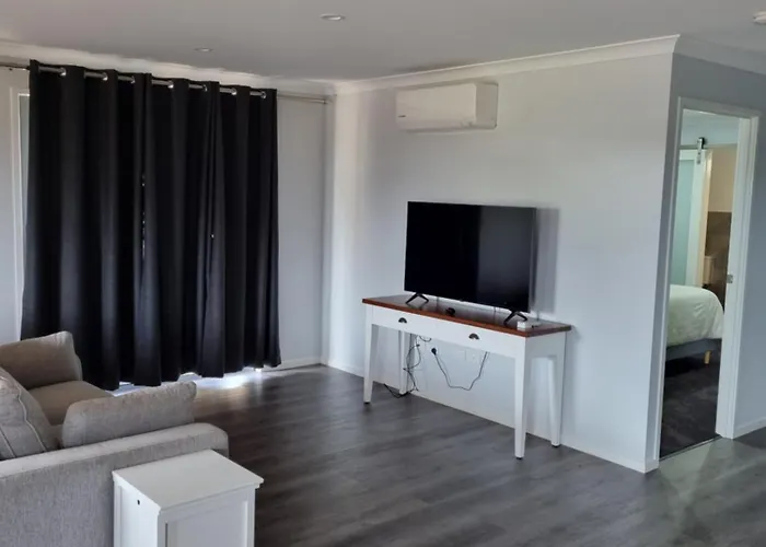 Jandowae Hotels
