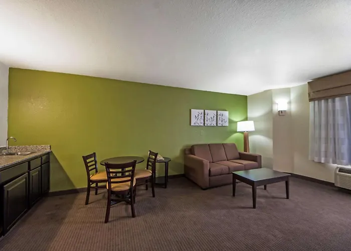 Sleep Inn & Suites Tulsa Central I-44