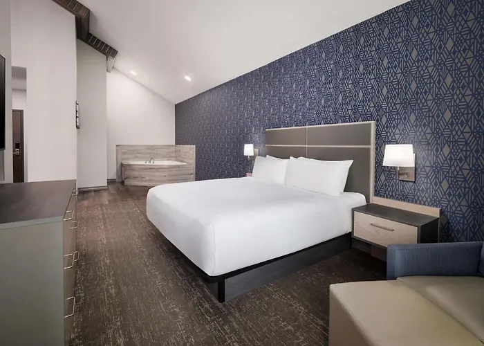 Prince George Hotels