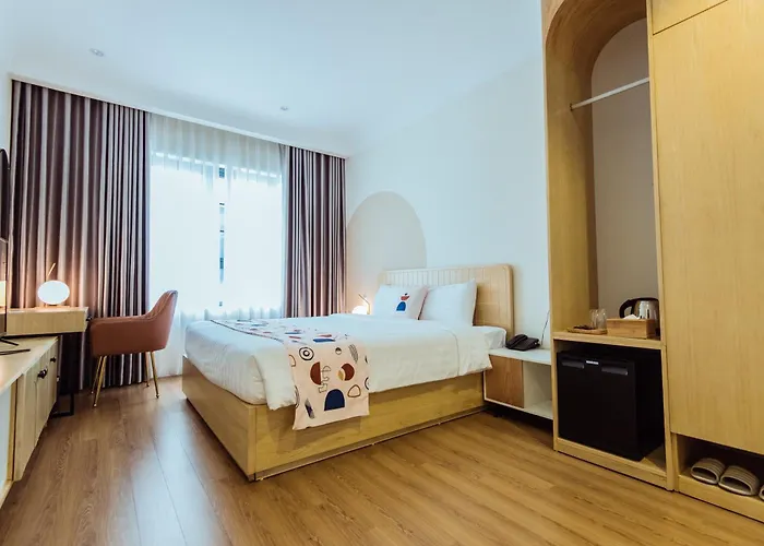 Ha Long Hotels