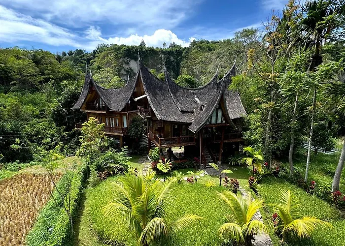 Bukittinggi Hotels