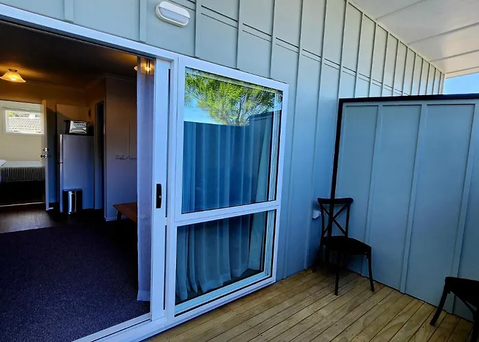 Paraparaumu Hotels