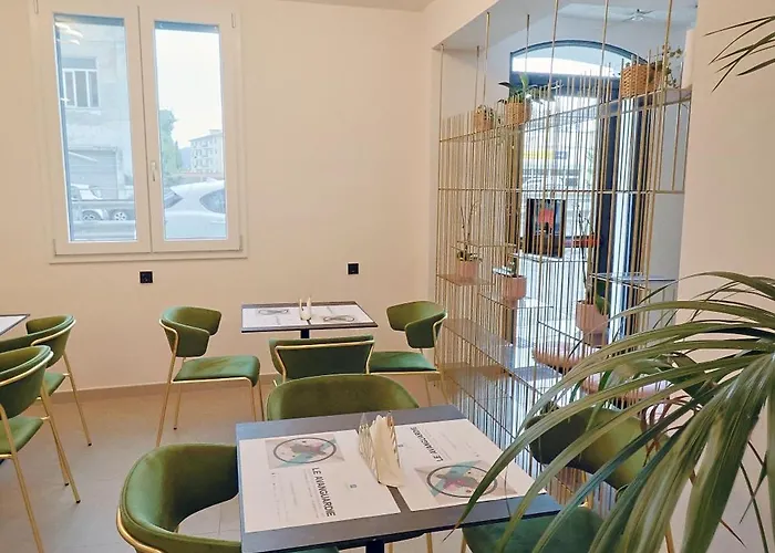 Pisa Hotels