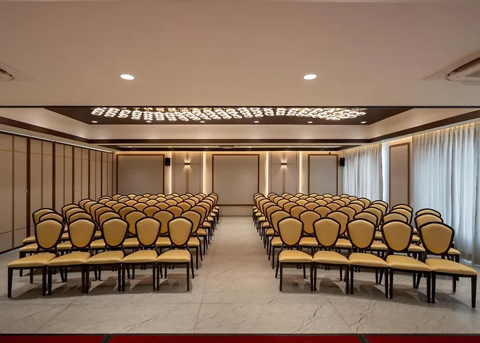 Tirunelveli Hotels