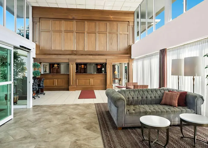 Brandywine Valley Inn Surestay Plus By Best Western Wilmington