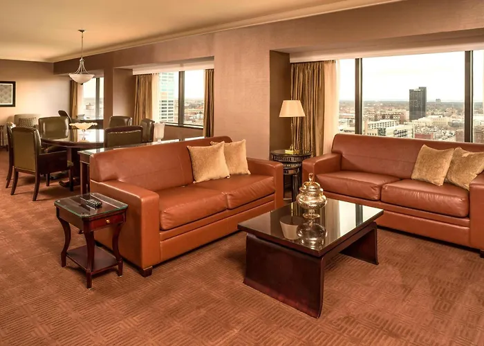 The Plaza Hotel Columbus At Capitol Square