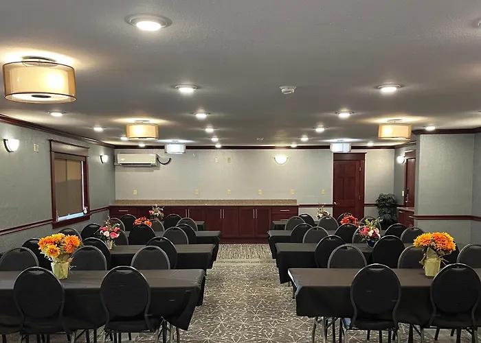 Fireside Inn And Suites Devils Lake