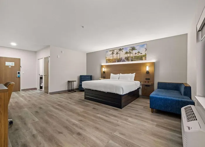 Clarion Pointe Lakeland I-4