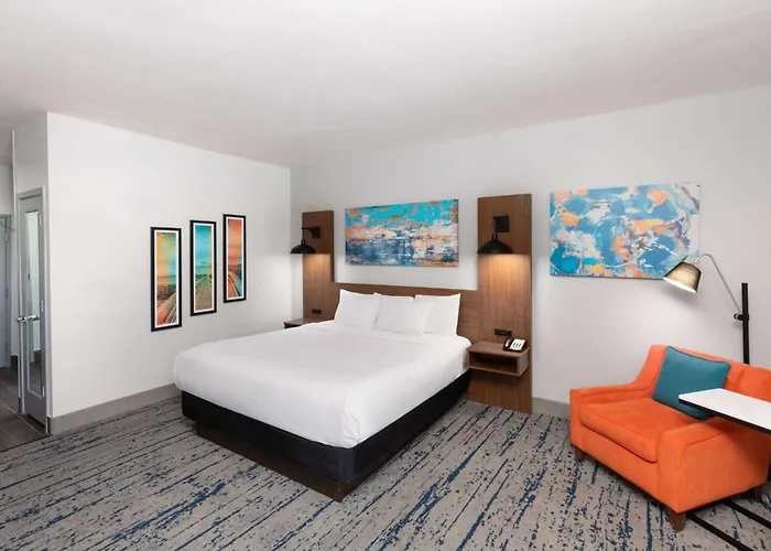 La Quinta By Wyndham Rockport - Fulton Hotel