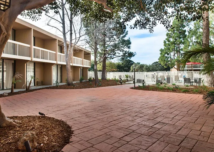 Holiday Inn Oxnard - Ventura By Ihg