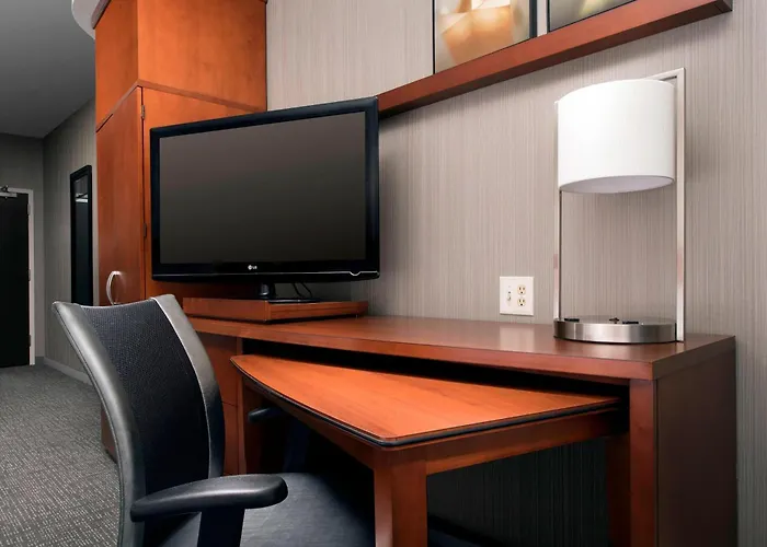 Courtyard By Marriott Lufkin Hotel