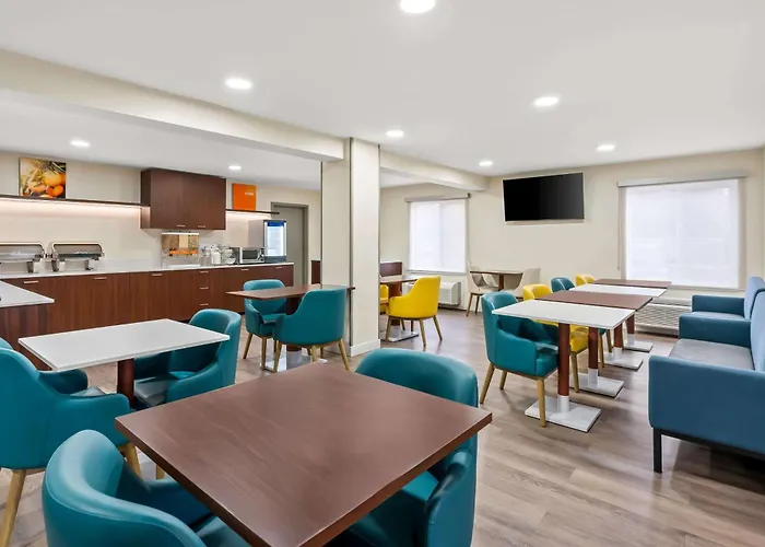 Comfort Inn & Suites Salt Lake City I-80 I-15 Downtown South Salt Lake