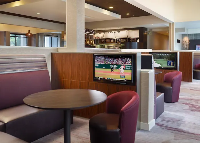 Courtyard By Marriott Raleigh Cary Hotel