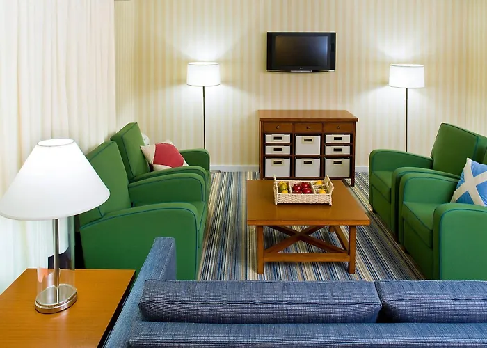 Eastham Hotels