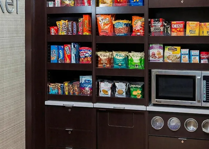 Courtyard By Marriott Bismarck North Hotel