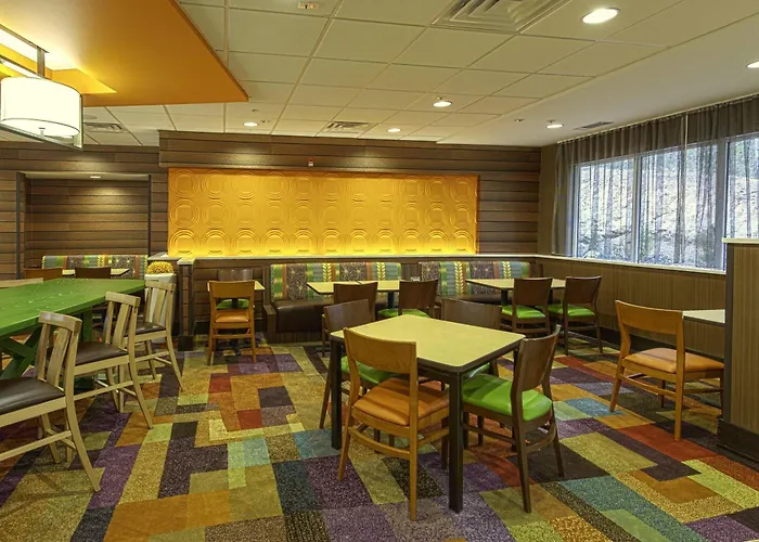 Fairfield Inn & Suites By Marriott Meridian