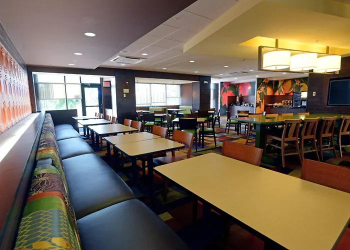 Fairfield Inn & Suites By Marriott Bowling Green