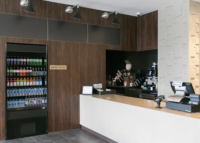 Courtyard Elkhart Hotel