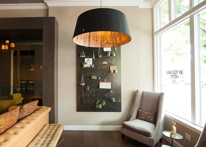 Wydown Hotel St. Helena