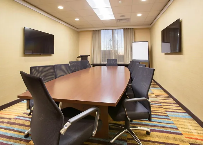 Fairfield Inn & Suites By Marriott Burlington