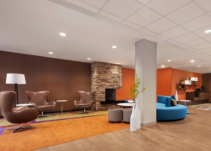 Fairfield Inn & Suites By Marriott Charlottesville Downtown/University Area