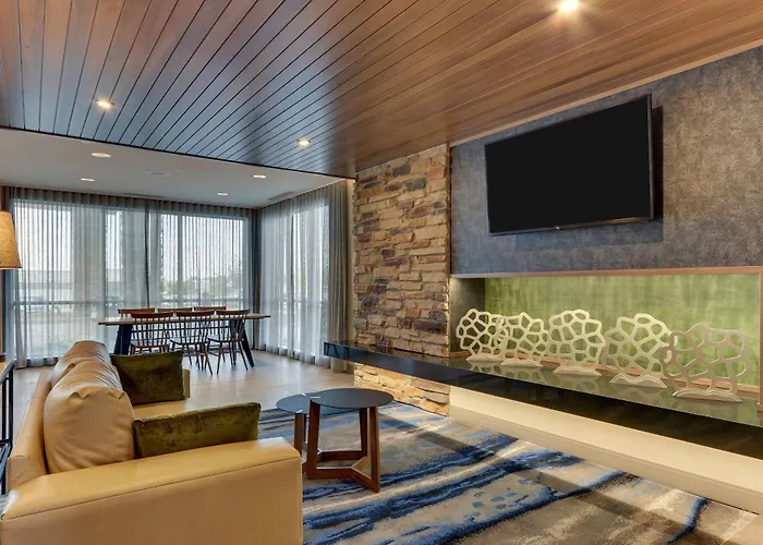 Fairfield Inn & Suites Warsaw