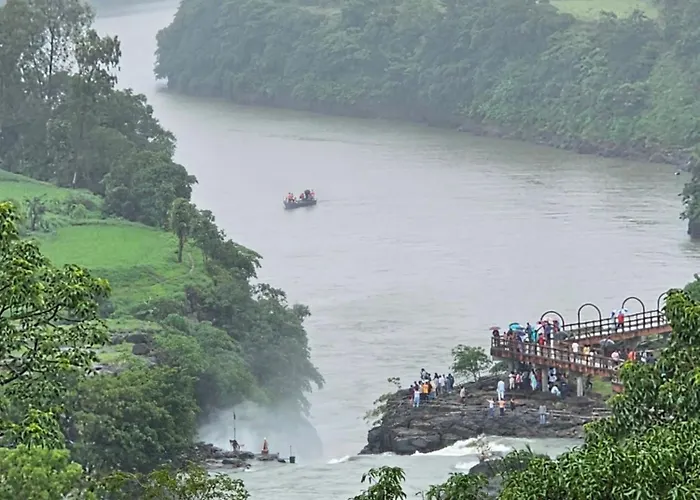 Bhandardara Hotels
