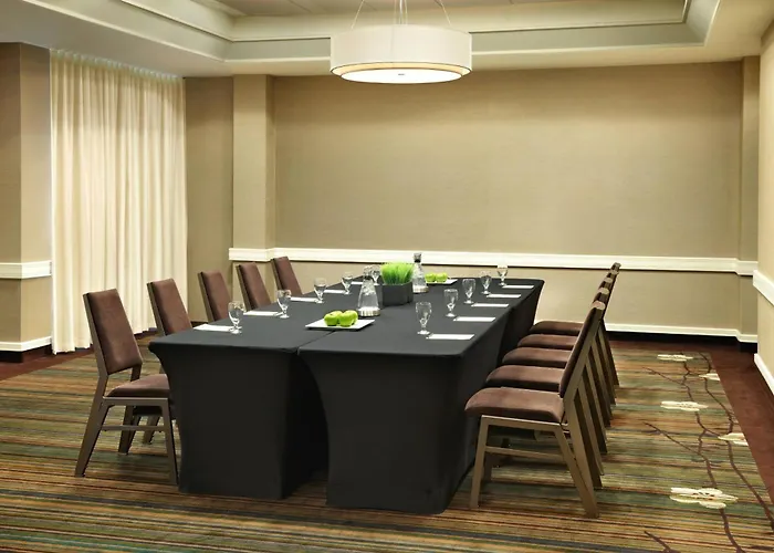 Sheraton Cavalier Calgary Hotel