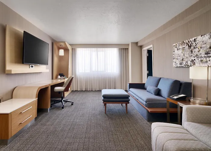 Courtyard By Marriott Ogden Hotel