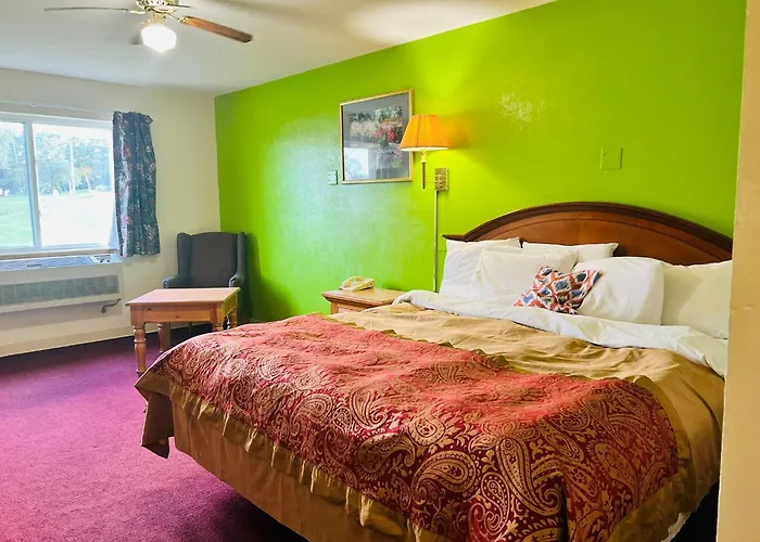 Villa Inn Motel Near Hwy 12 Wi Capital O Fort Atkinson