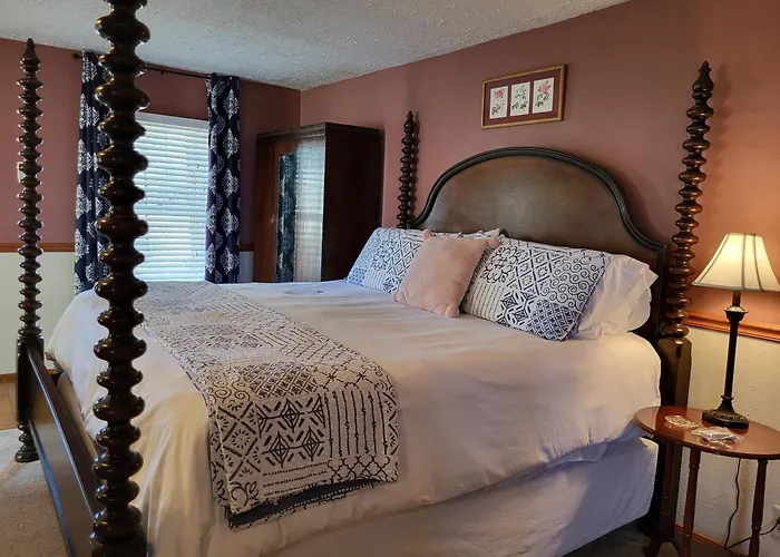 5 Ojo Inn Bed And Breakfast Eureka Springs