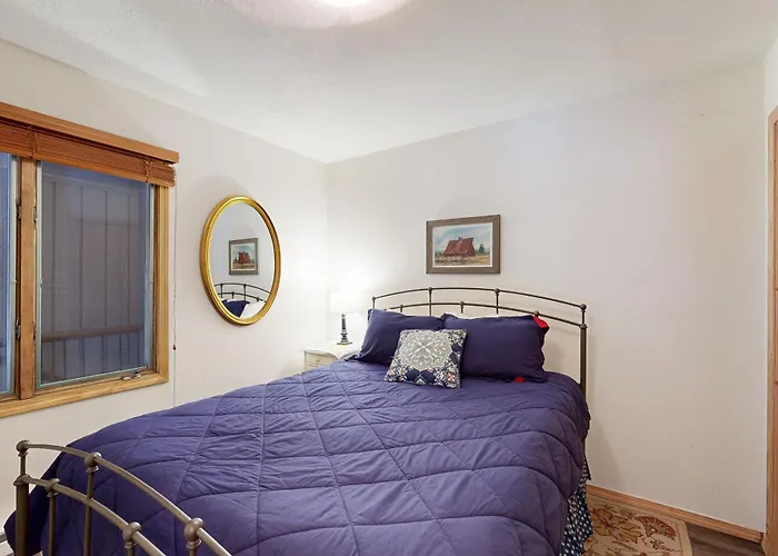 Crystal Beach Lakefront Condo McCall