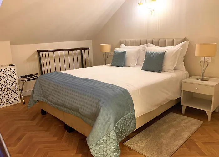 Pisak Hotels