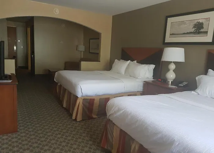 Holiday Inn Express & Suites Carbondale - University Area By Ihg