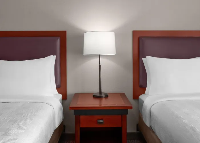 Larkspur Landing Extended Stay Suites Roseville