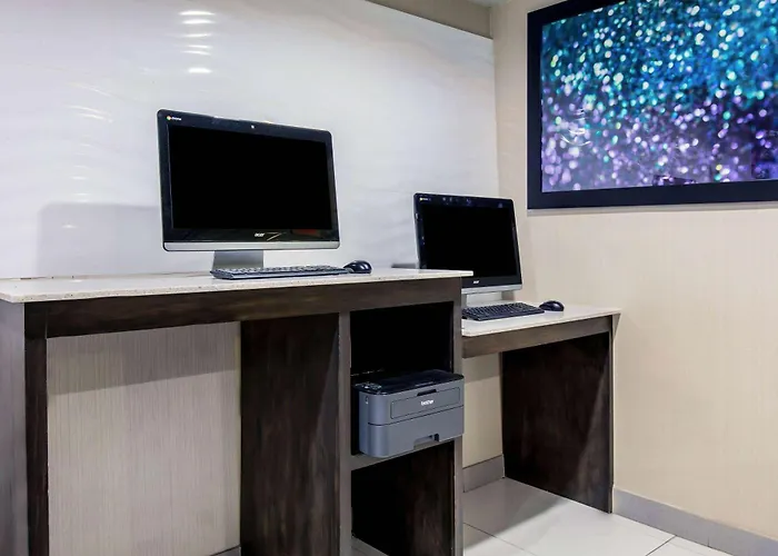 La Quinta By Wyndham Dallas Mesquite